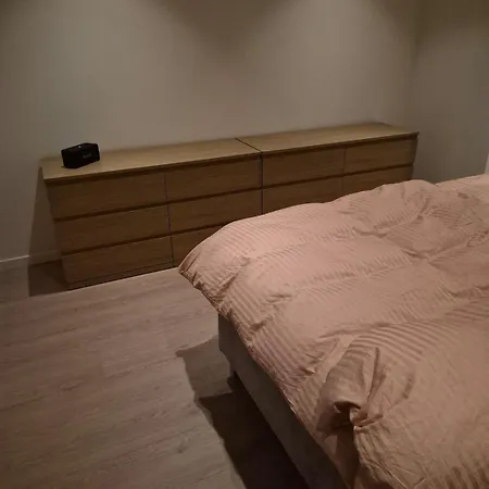 Villa Stor Like Ved Mjosa *
